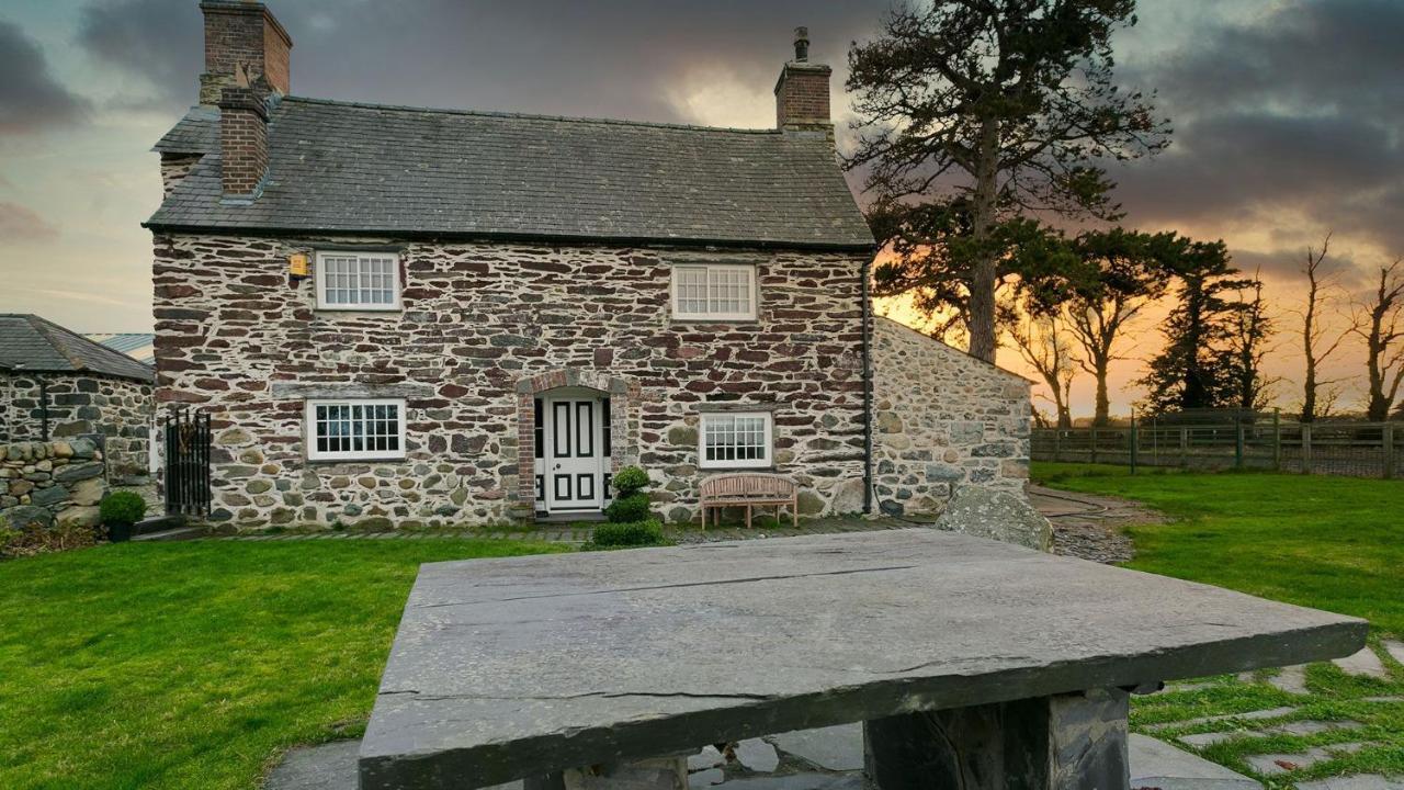 Tal Y Bont Uchaf Villa Bangor  Bagian luar foto
