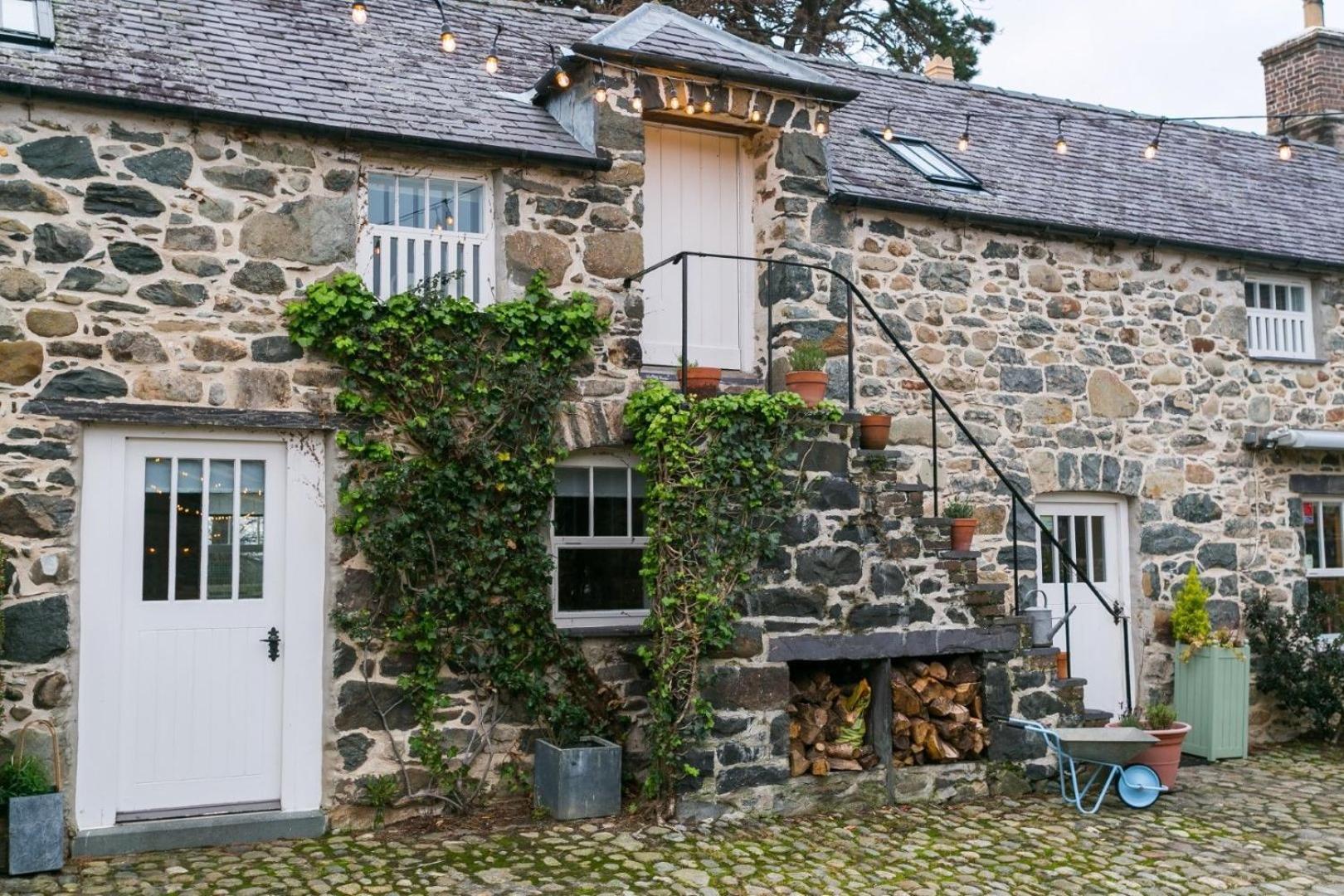 Tal Y Bont Uchaf Villa Bangor  Bagian luar foto